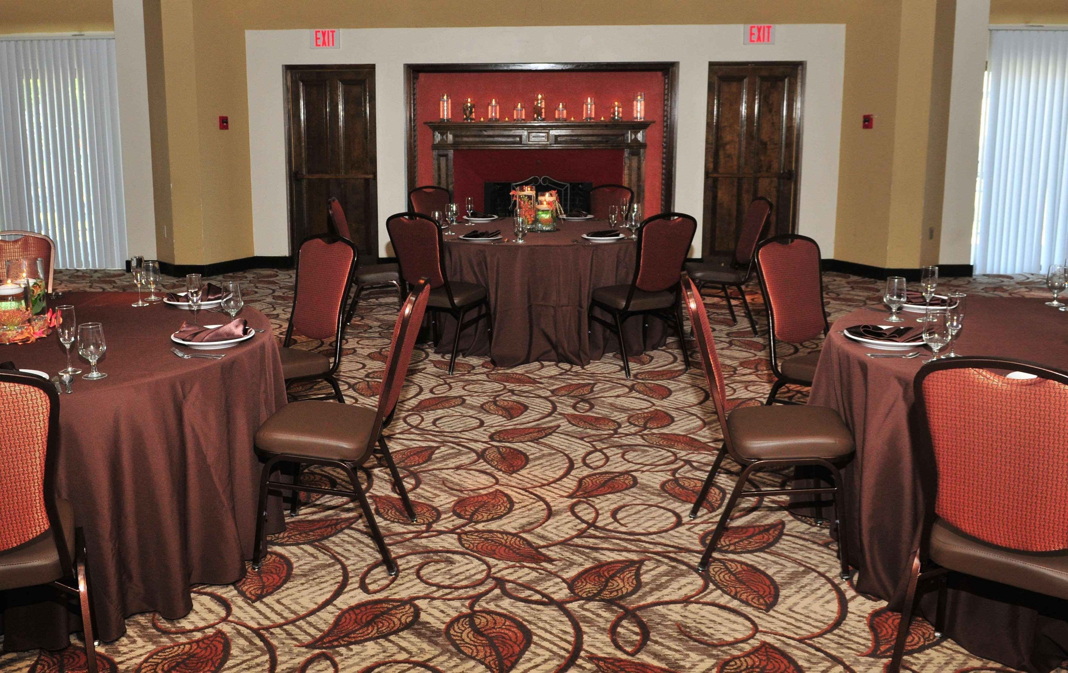 Surestay Plus Hotel By Best Western Lehigh Valley Bethlehem Exterior foto